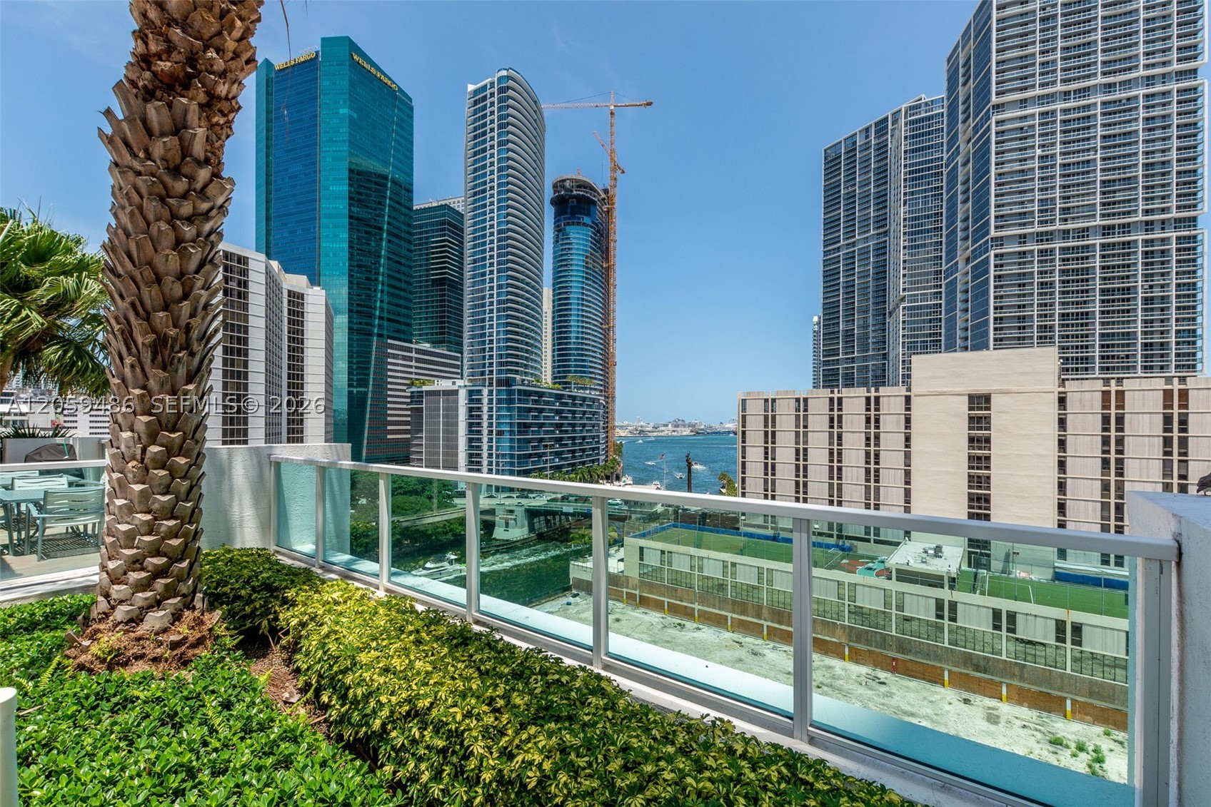 41 SE 5th St #1914, Miami FL 33131