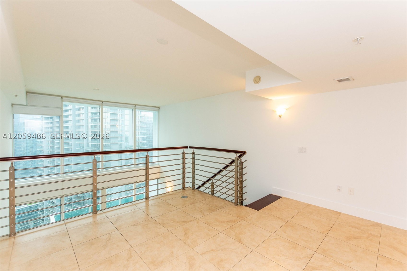 41 SE 5th St #1914, Miami FL 33131
