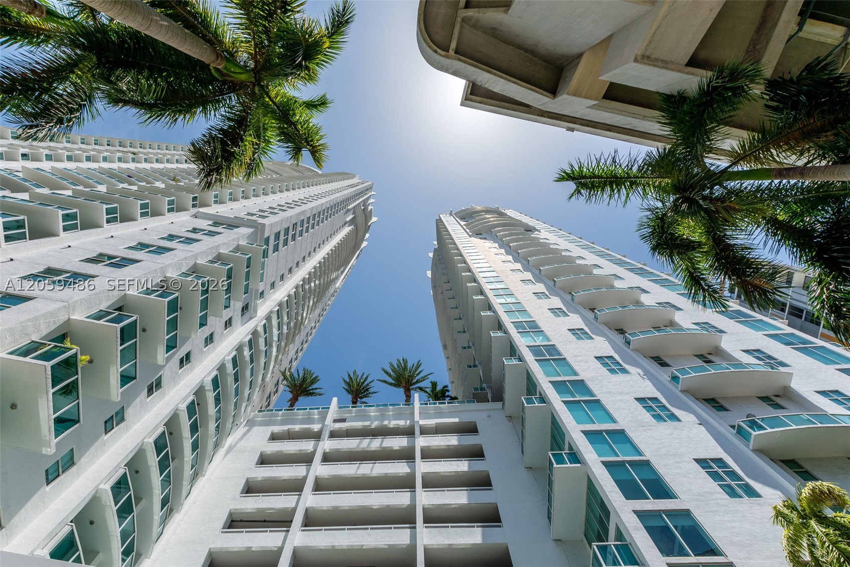 41 SE 5th St #1914, Miami FL 33131