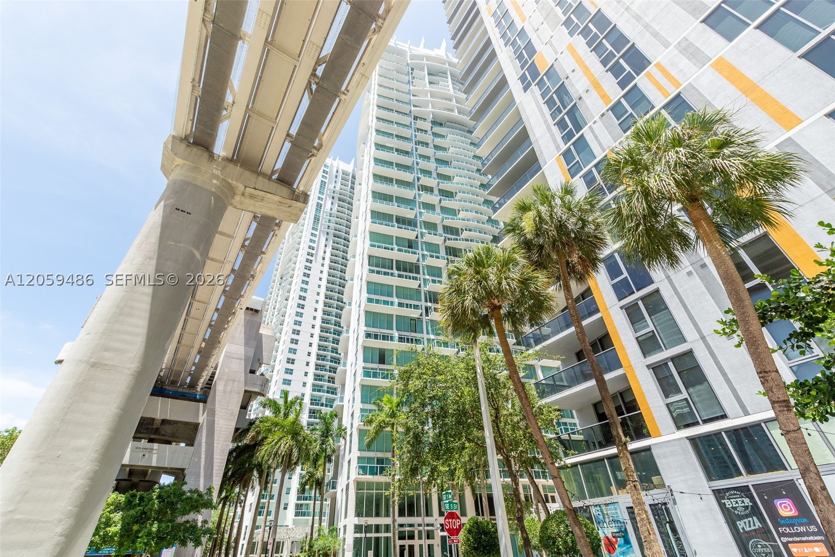 41 SE 5th St #1914, Miami FL 33131