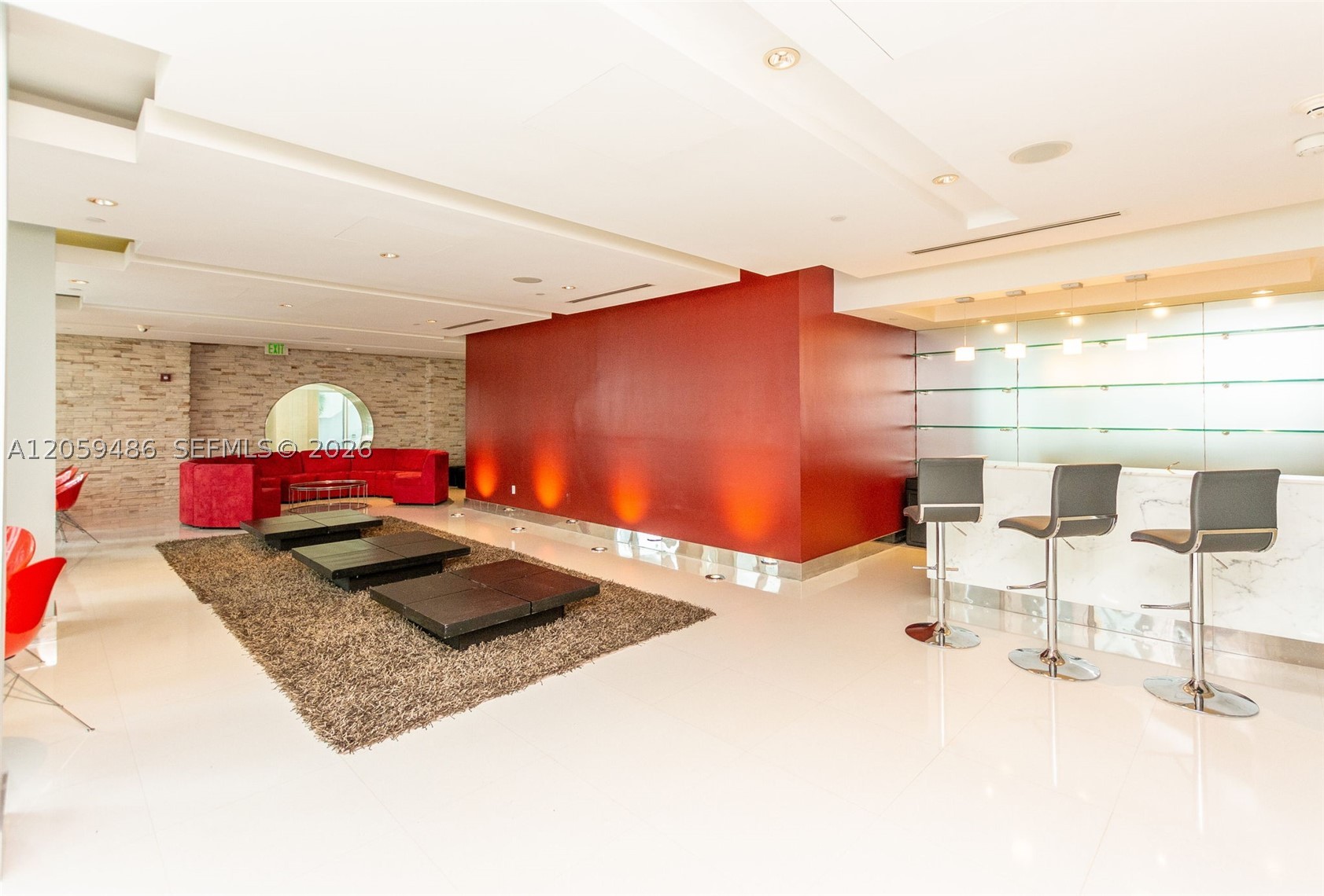 41 SE 5th St #1914, Miami FL 33131