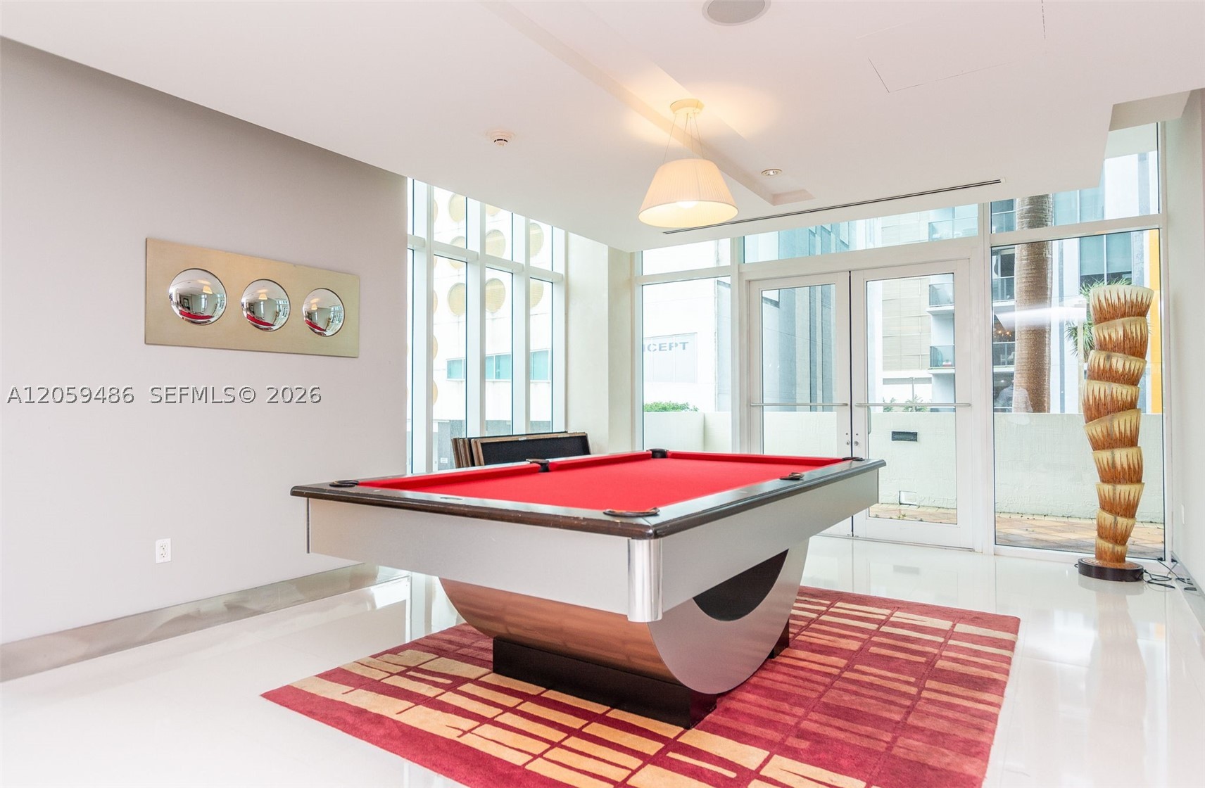 41 SE 5th St #1914, Miami FL 33131
