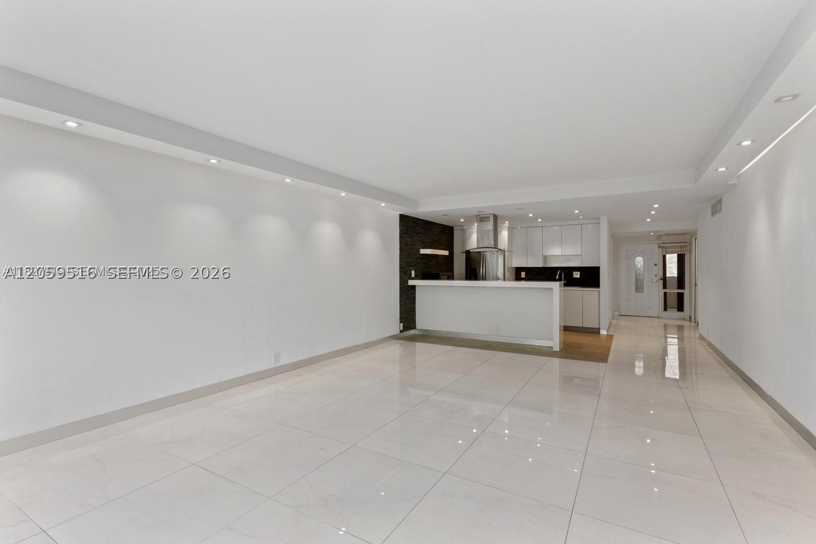 181 Crandon Blvd #207, Key Biscayne FL 33149