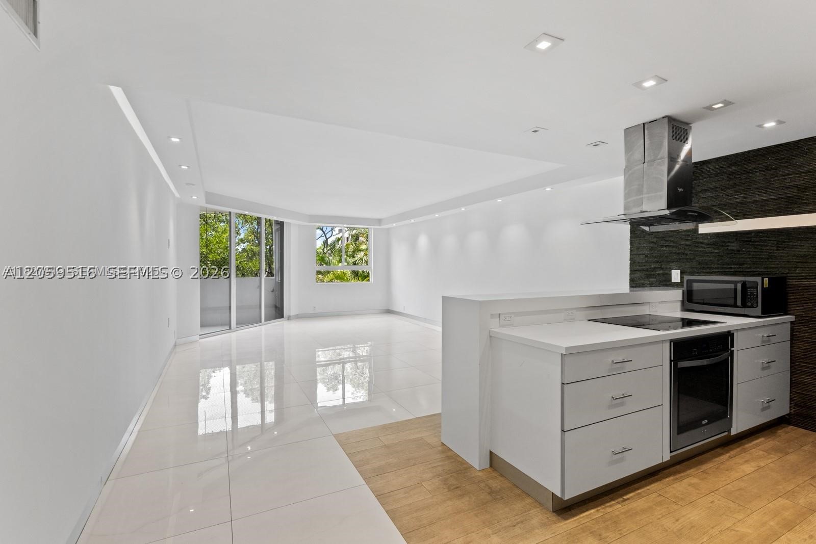 181 Crandon Blvd #207, Key Biscayne FL 33149