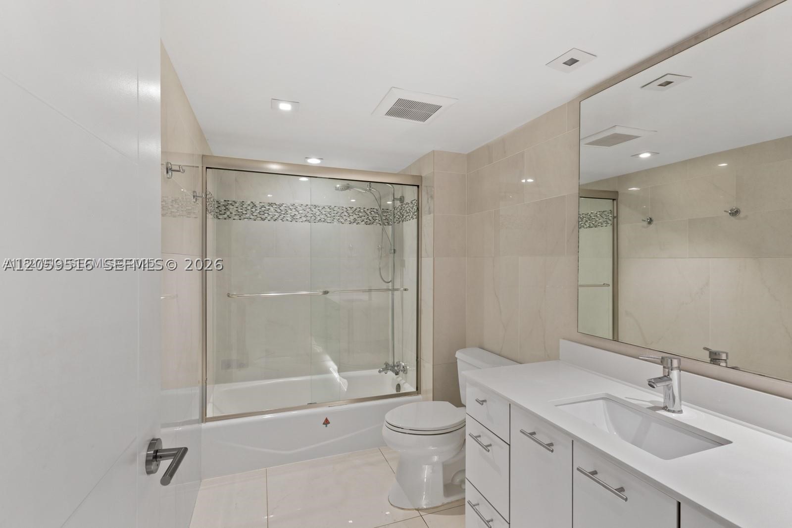181 Crandon Blvd #207, Key Biscayne FL 33149