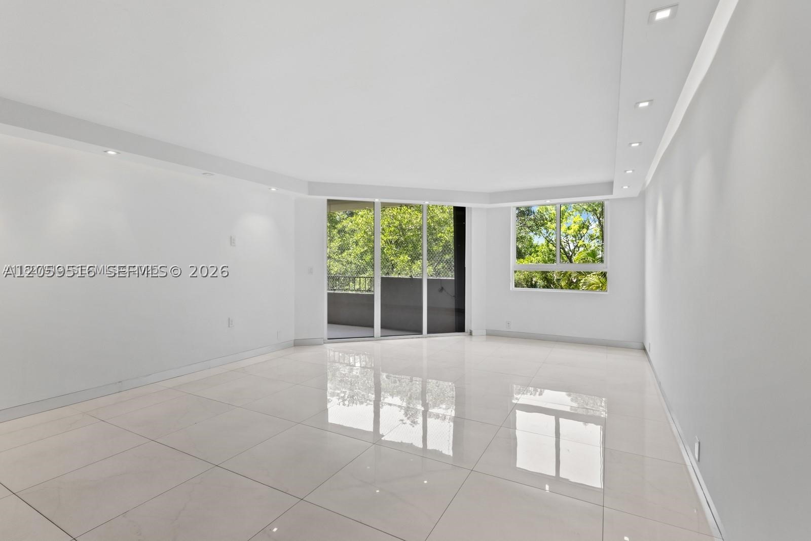 181 Crandon Blvd #207, Key Biscayne FL 33149