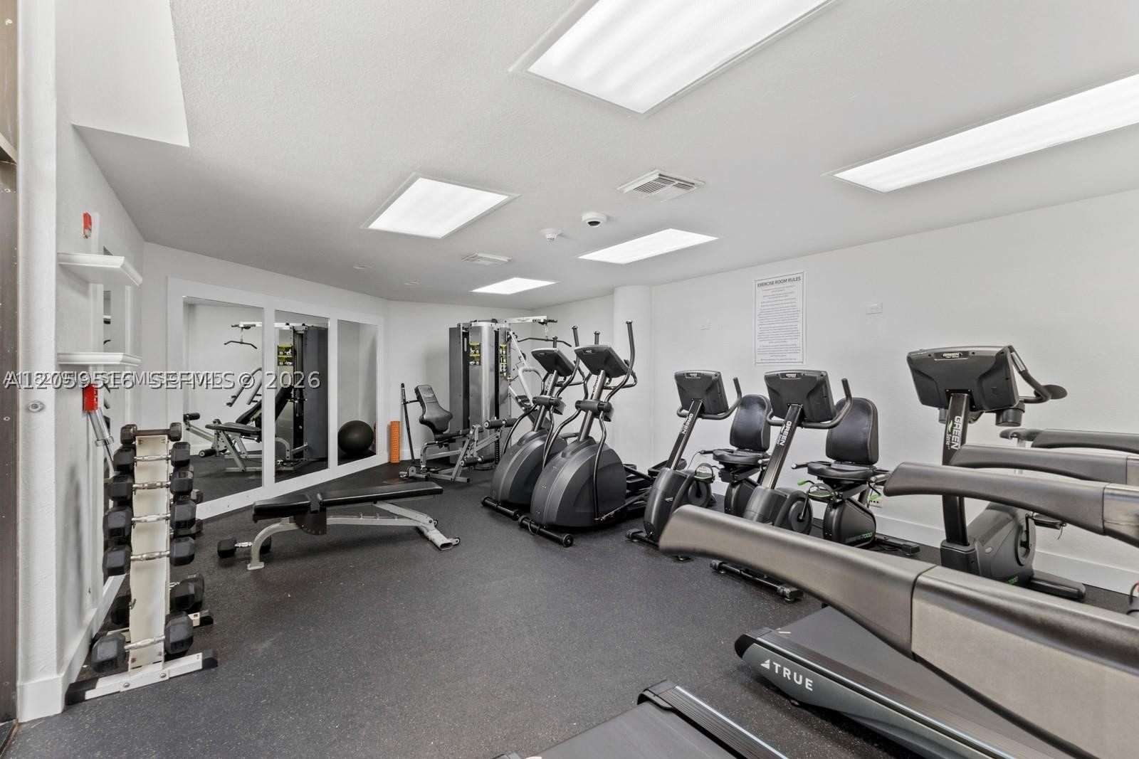 181 Crandon Blvd #207, Key Biscayne FL 33149