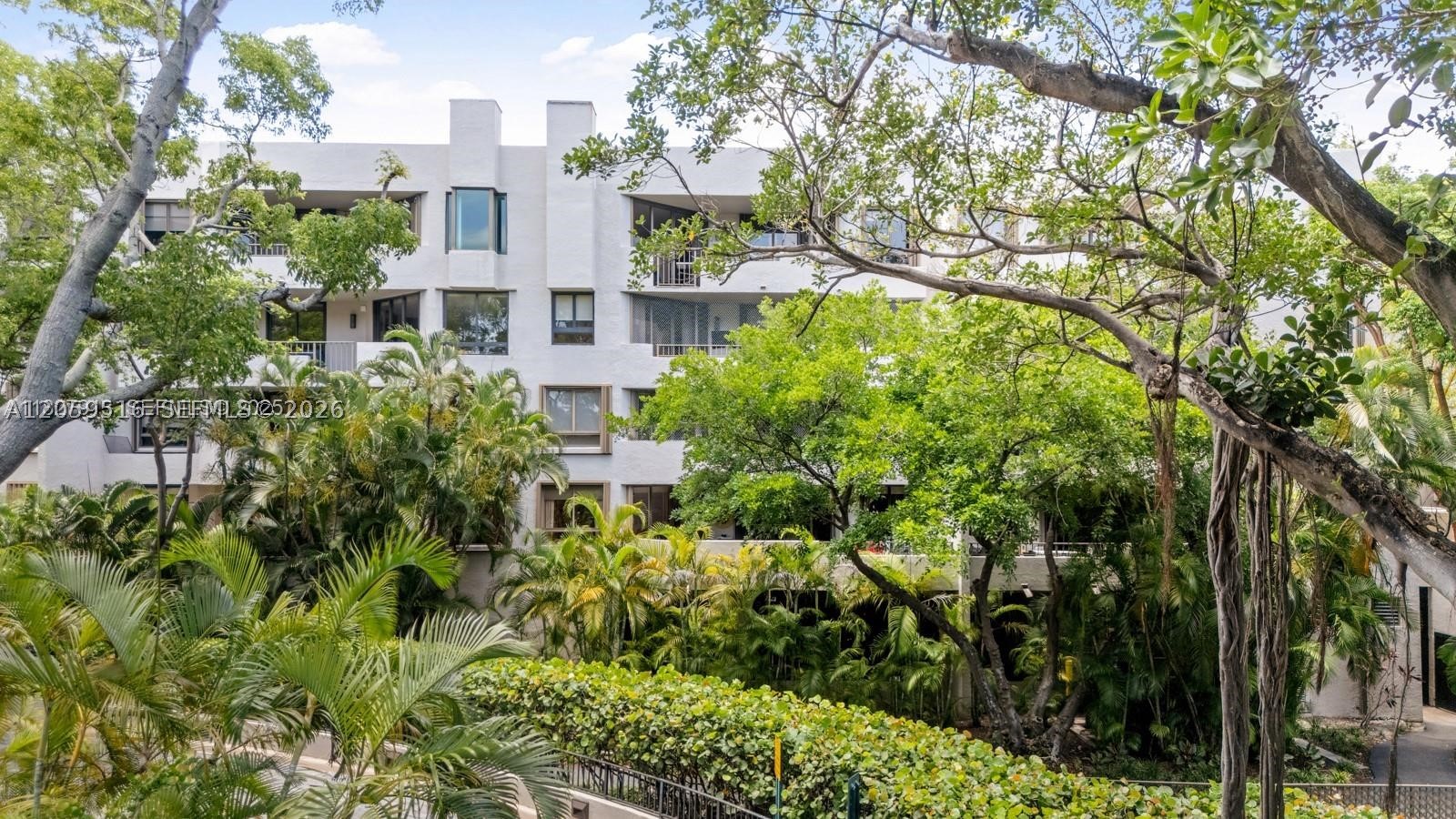 181 Crandon Blvd #207, Key Biscayne FL 33149
