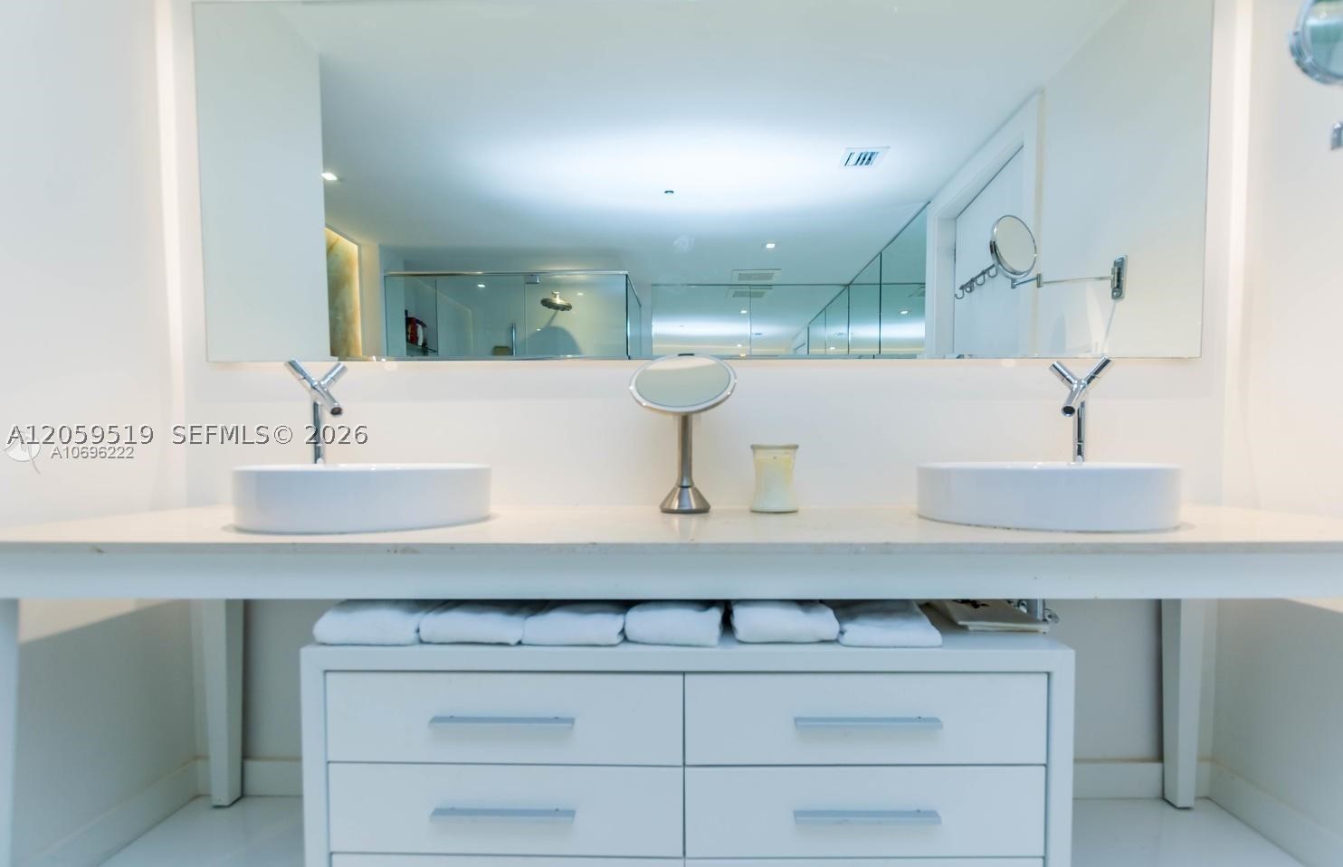 465 Brickell Ave #2301, Miami FL 33131