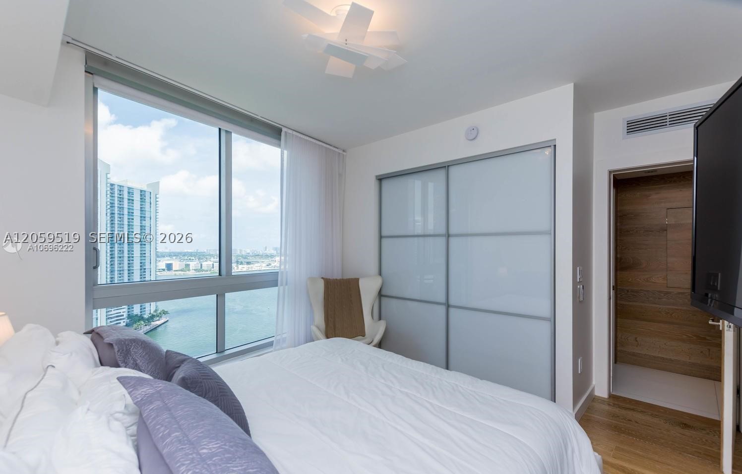465 Brickell Ave #2301, Miami FL 33131