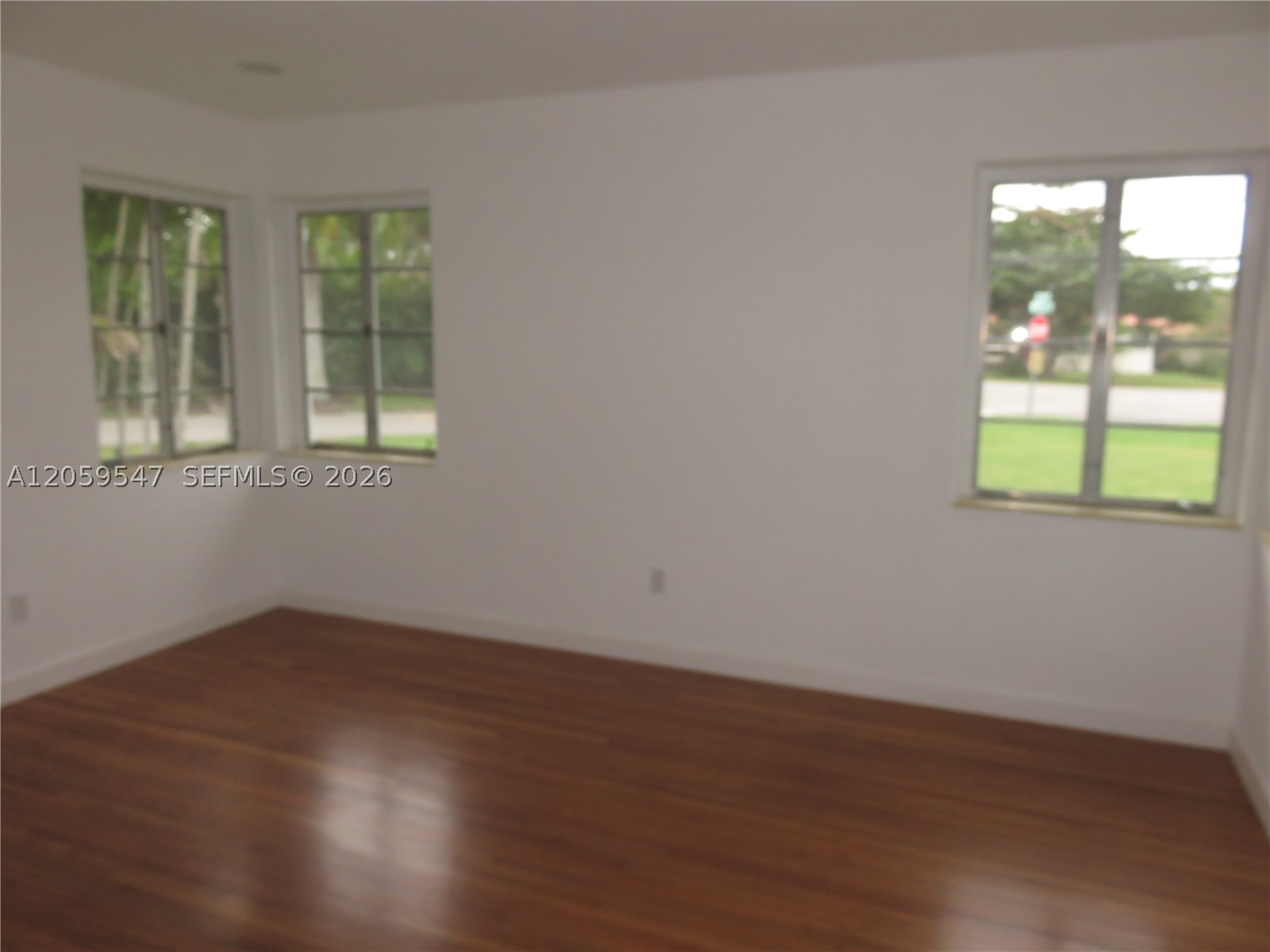5801 SW 28 ST, Miami FL 33155