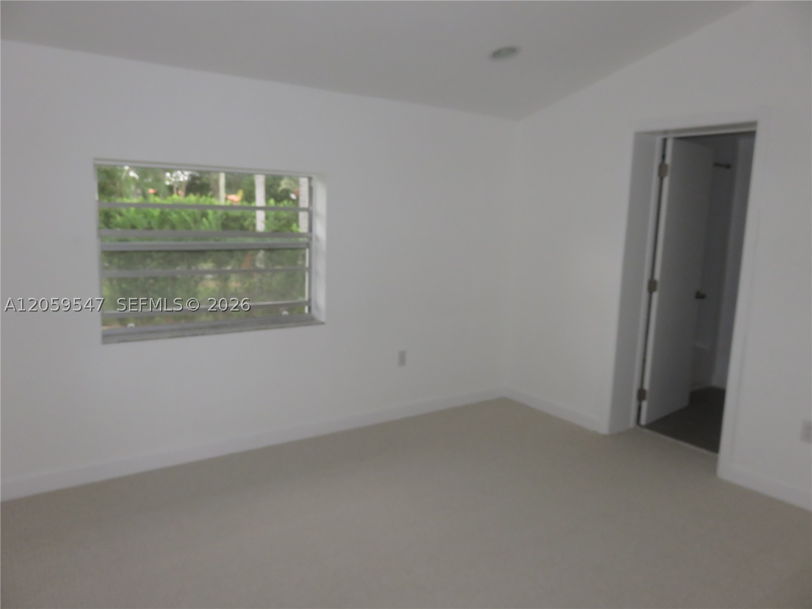 5801 SW 28 ST, Miami FL 33155