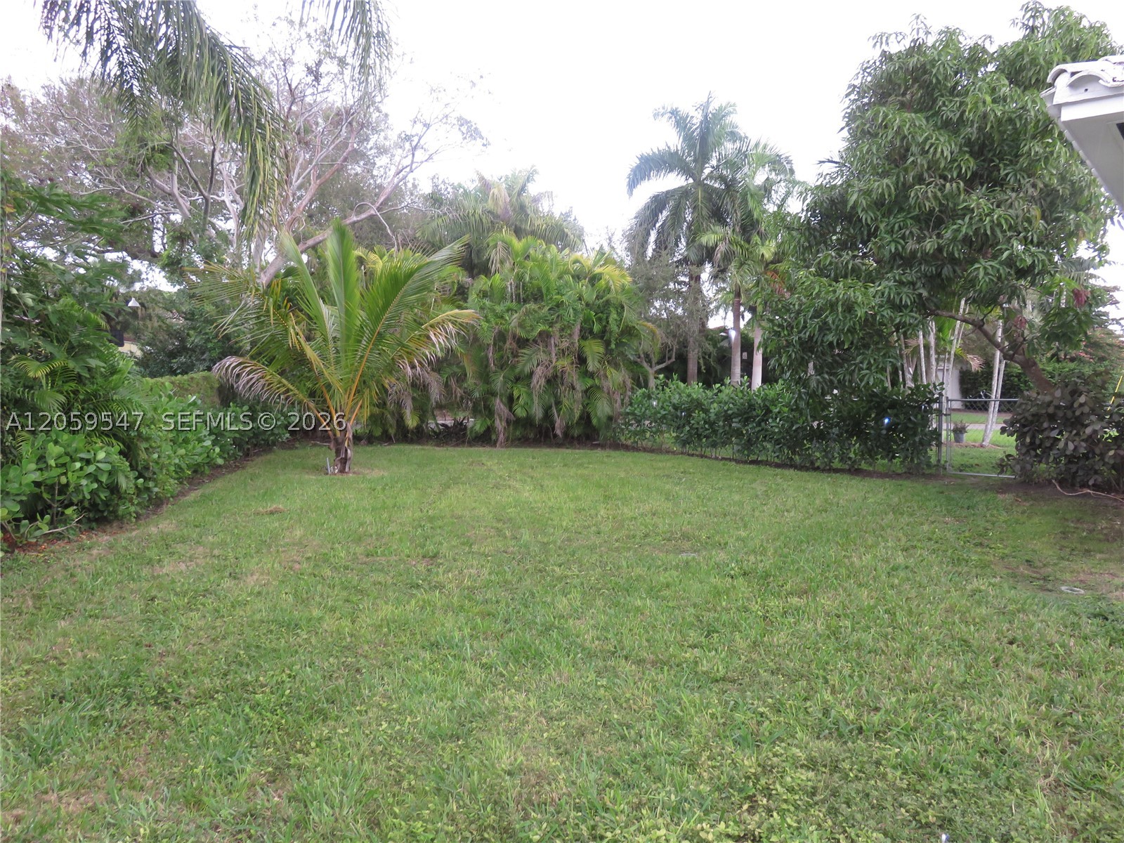 5801 SW 28 ST, Miami FL 33155