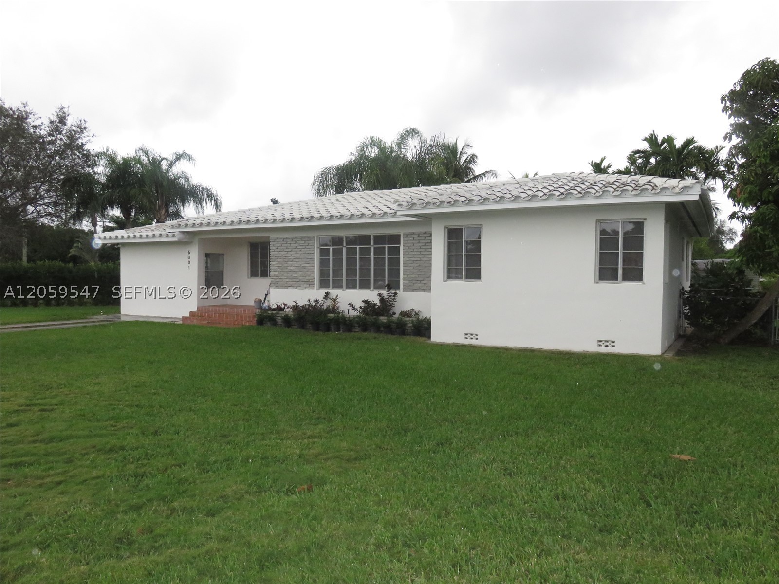 5801 SW 28 ST, Miami FL 33155