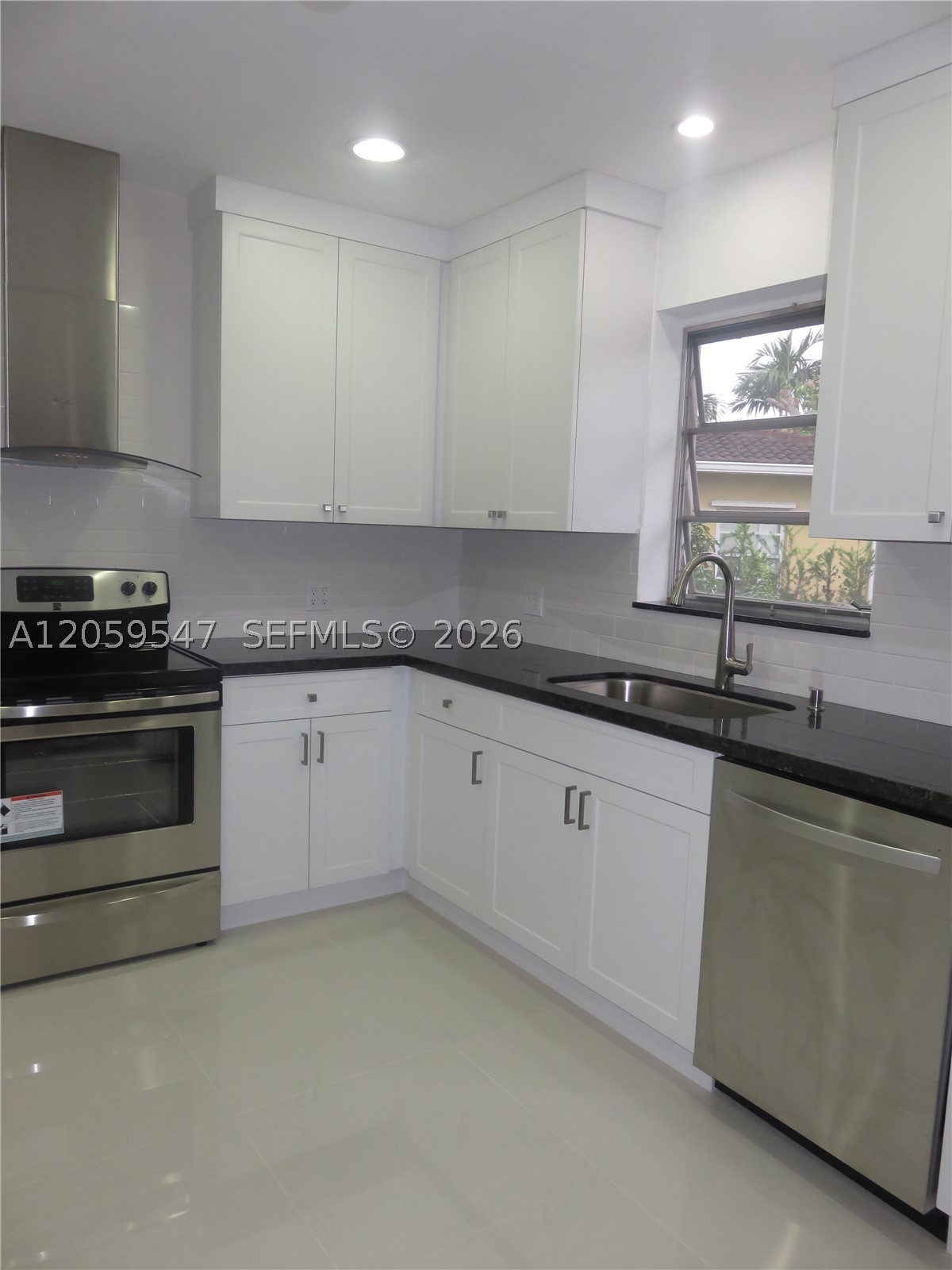 5801 SW 28 ST, Miami FL 33155