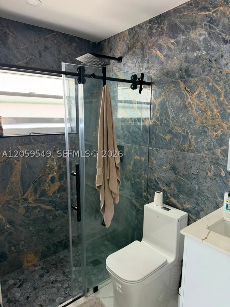 224 SW 12th St, Dania Beach FL 33004