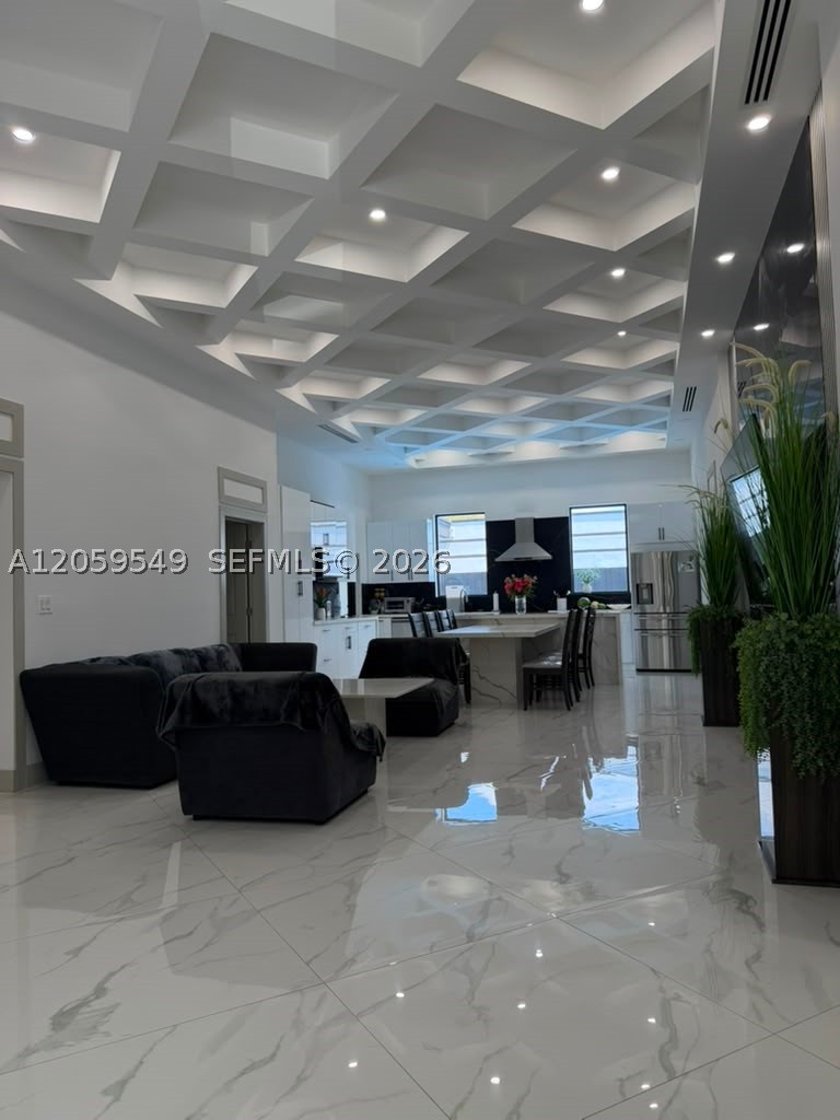 224 SW 12th St, Dania Beach FL 33004