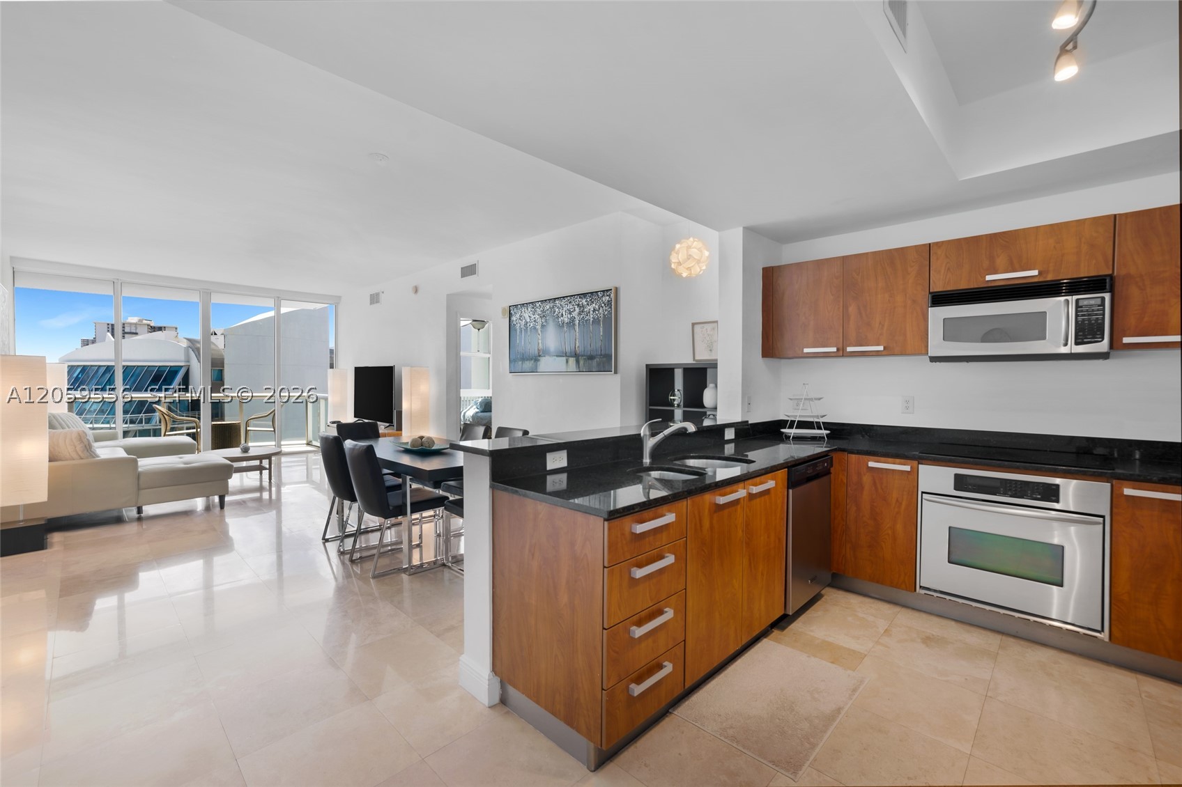 3131 NE 188th St #1-910, Aventura FL 33180