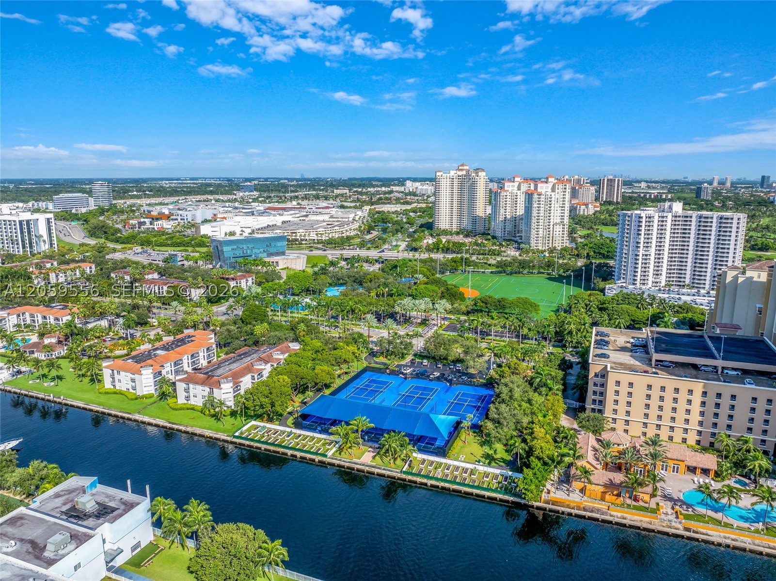 3131 NE 188th St #1-910, Aventura FL 33180