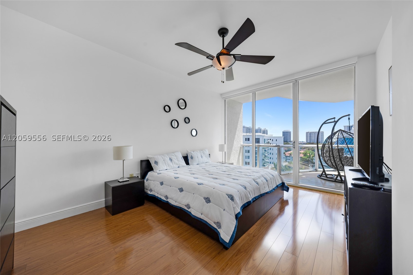 3131 NE 188th St #1-910, Aventura FL 33180