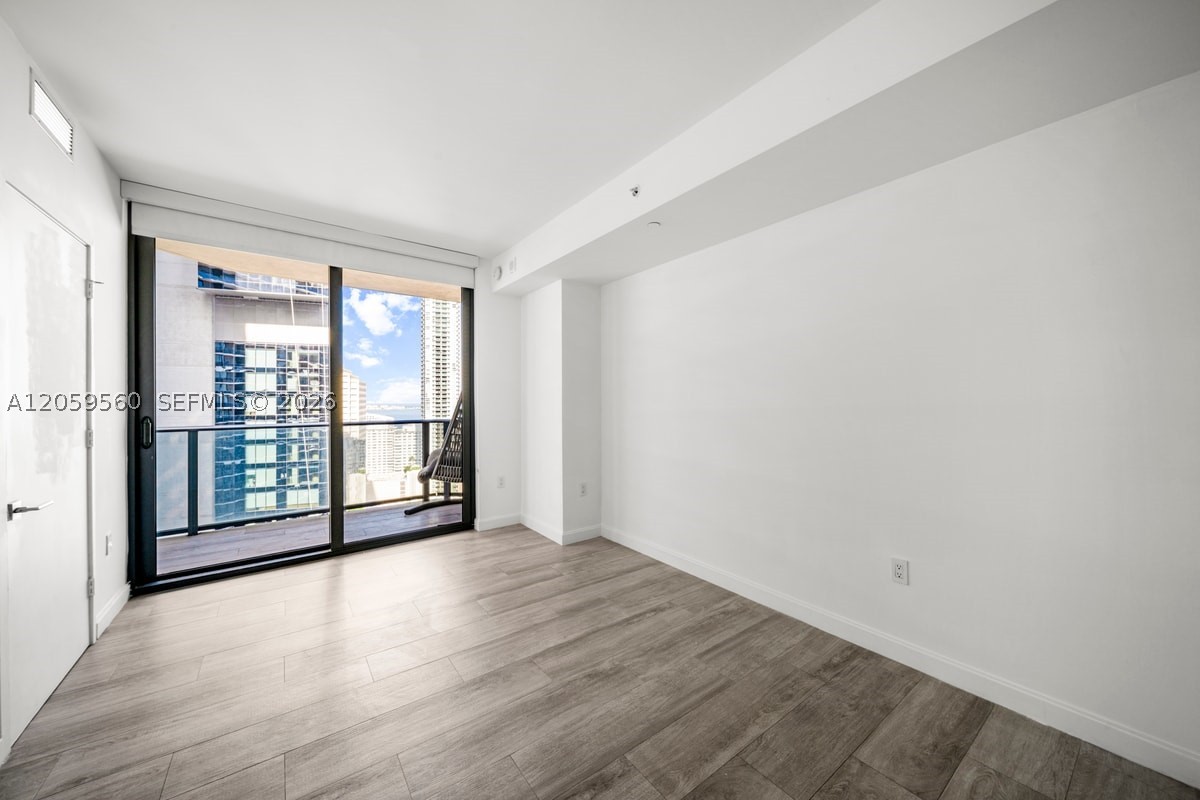 45 SW 9th St #2501, Miami FL 33130