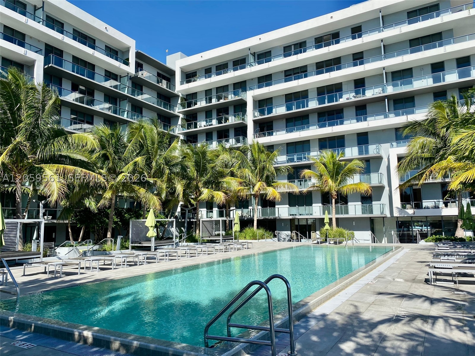 2960 NE 207th St #517, Aventura FL 33180
