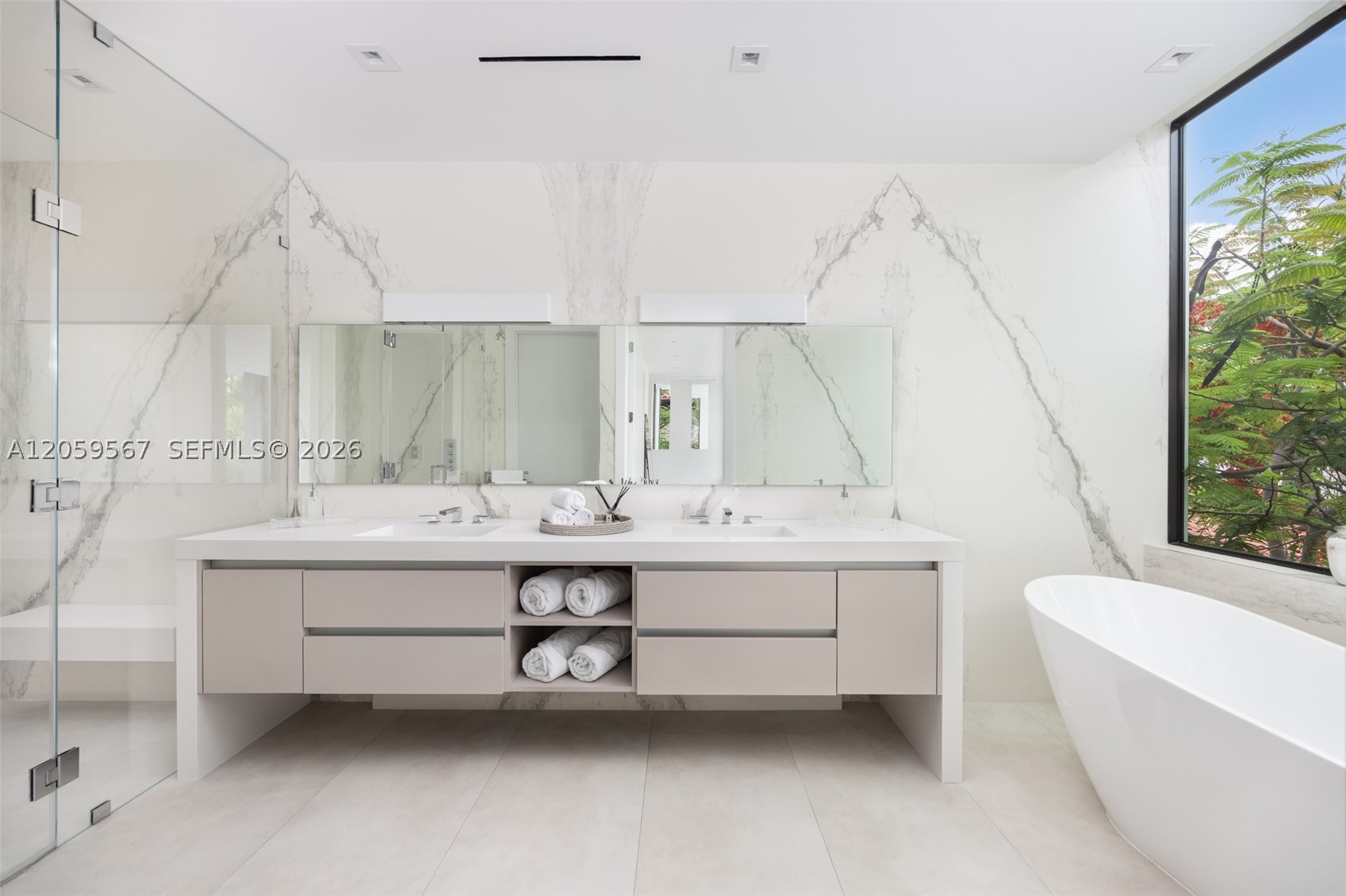 5630 Pine Tree Dr, Miami Beach FL 33140