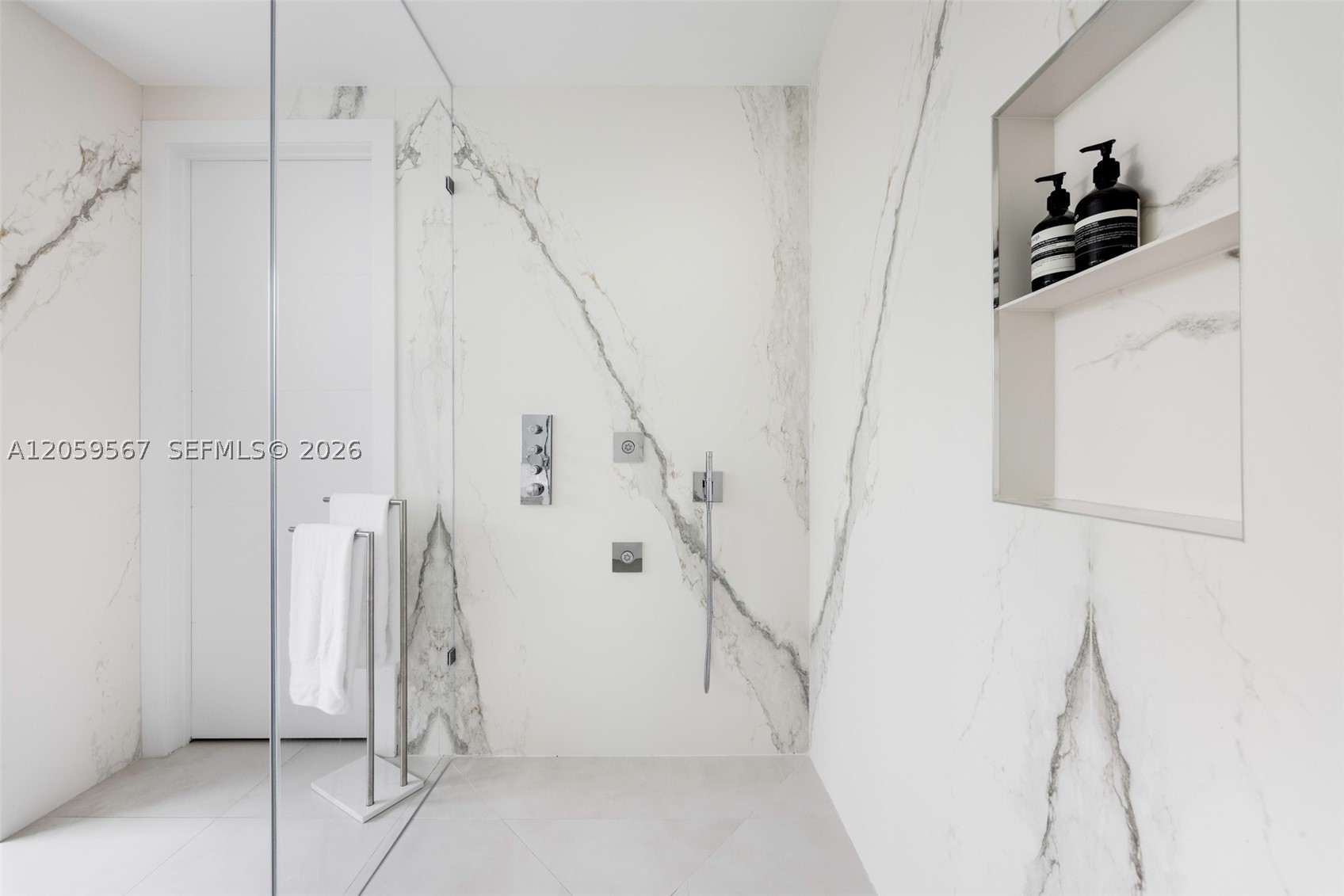 5630 Pine Tree Dr, Miami Beach FL 33140
