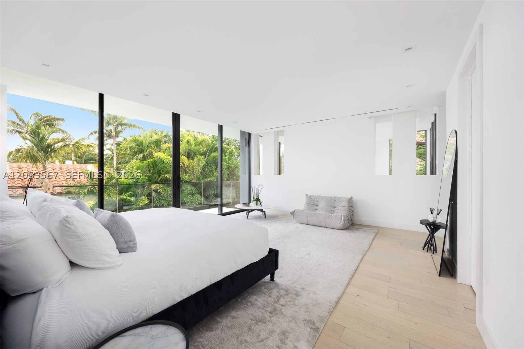 5630 Pine Tree Dr, Miami Beach FL 33140