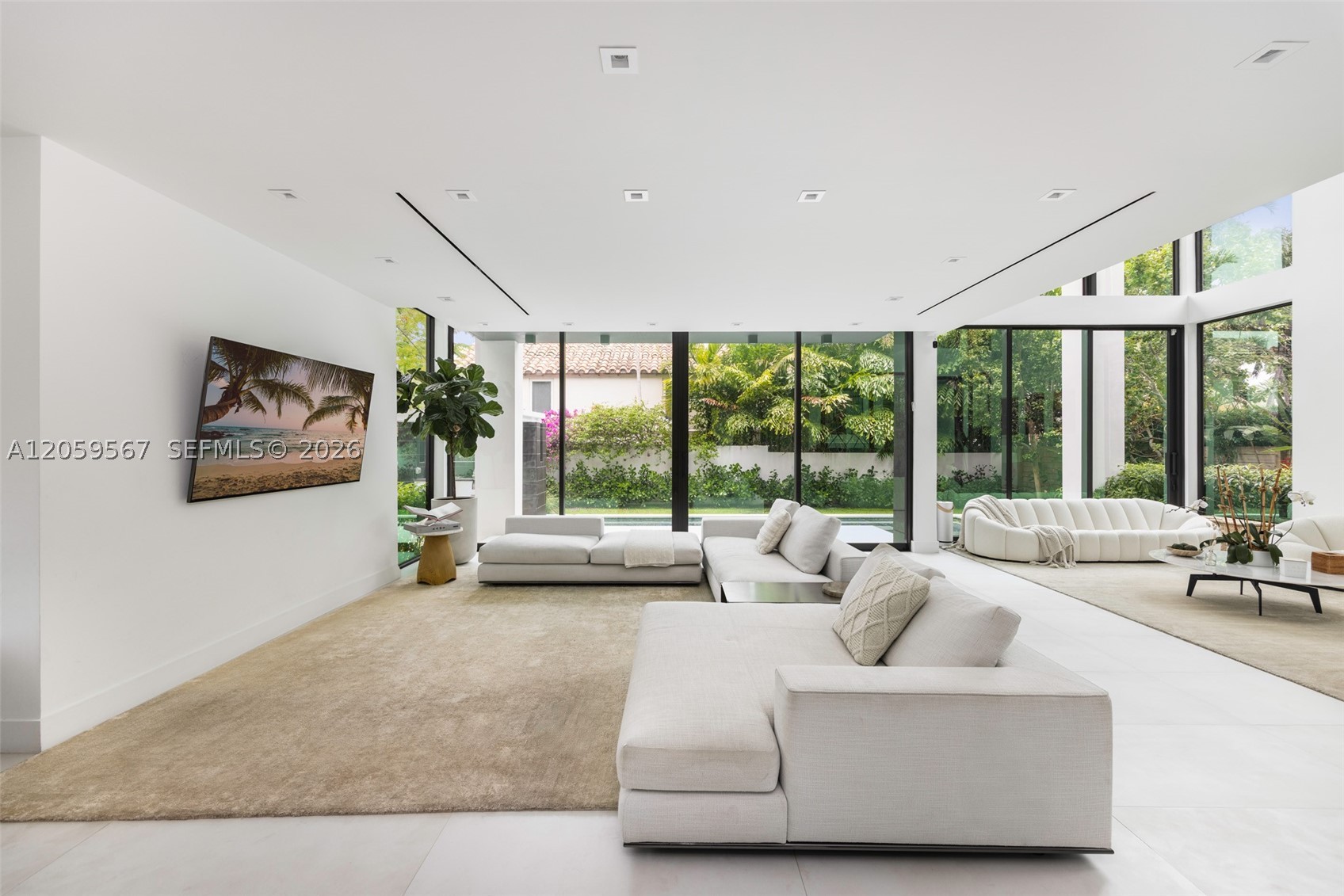 5630 Pine Tree Dr, Miami Beach FL 33140