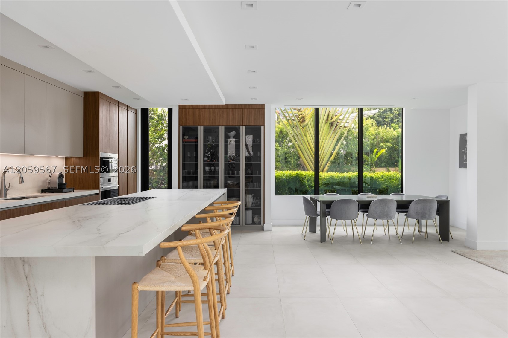 5630 Pine Tree Dr, Miami Beach FL 33140