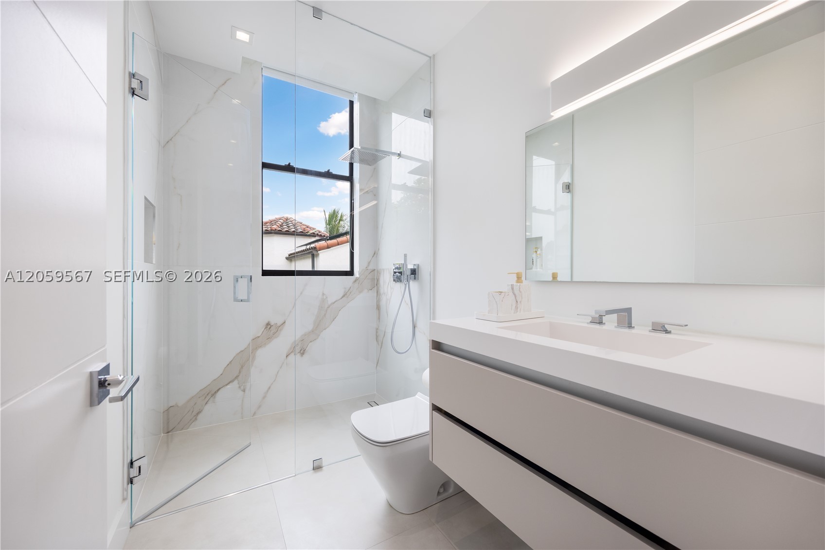 5630 Pine Tree Dr, Miami Beach FL 33140