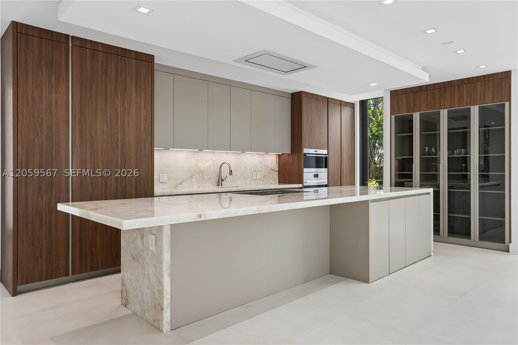 5630 Pine Tree Dr, Miami Beach FL 33140
