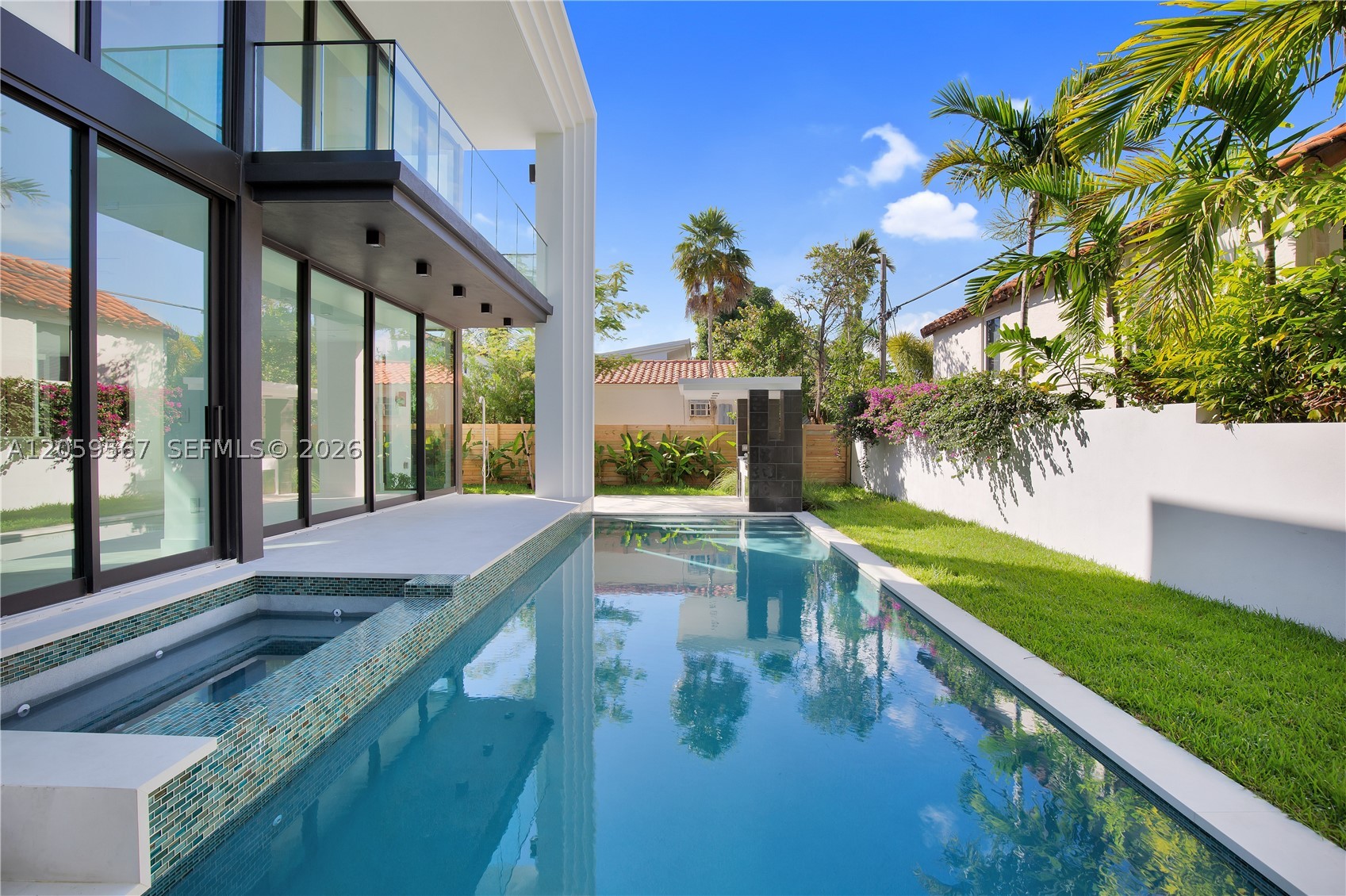5630 Pine Tree Dr, Miami Beach FL 33140