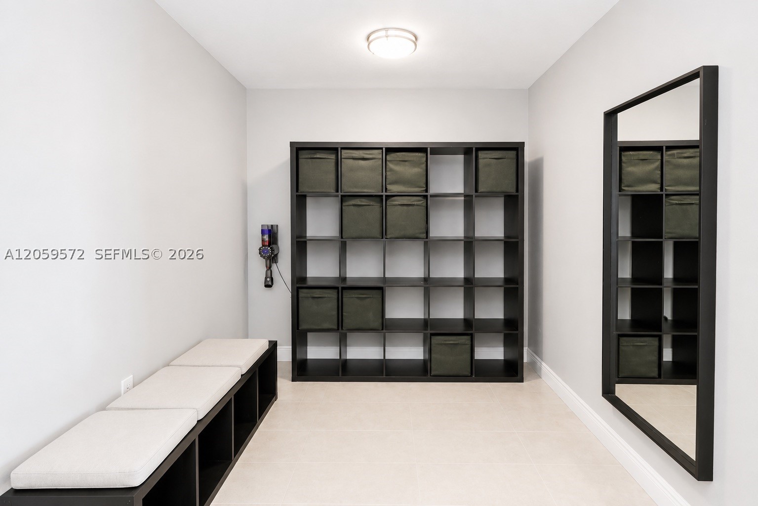 90 SW 3rd St #3212, Miami FL 33130