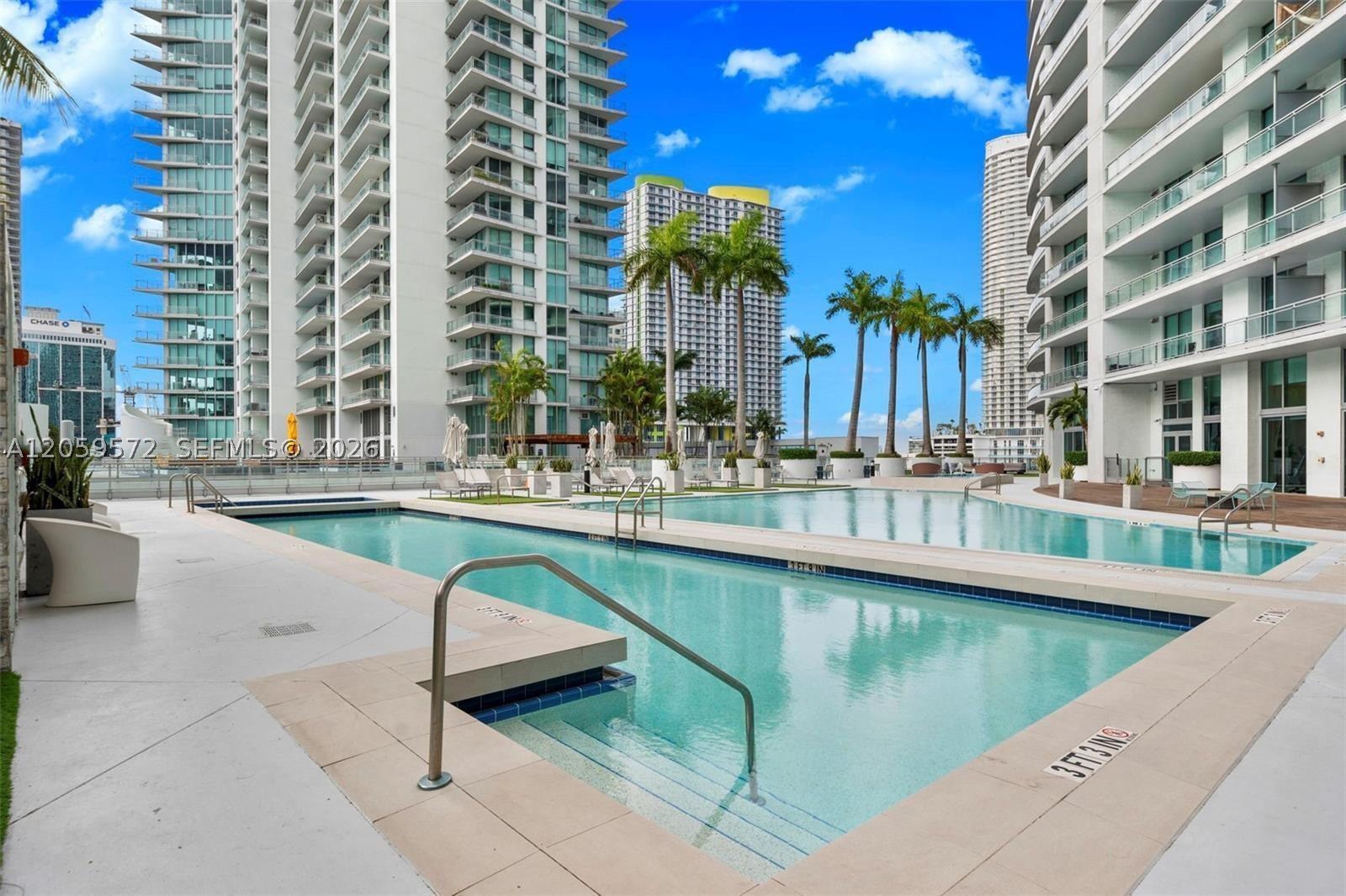 90 SW 3rd St #3212, Miami FL 33130