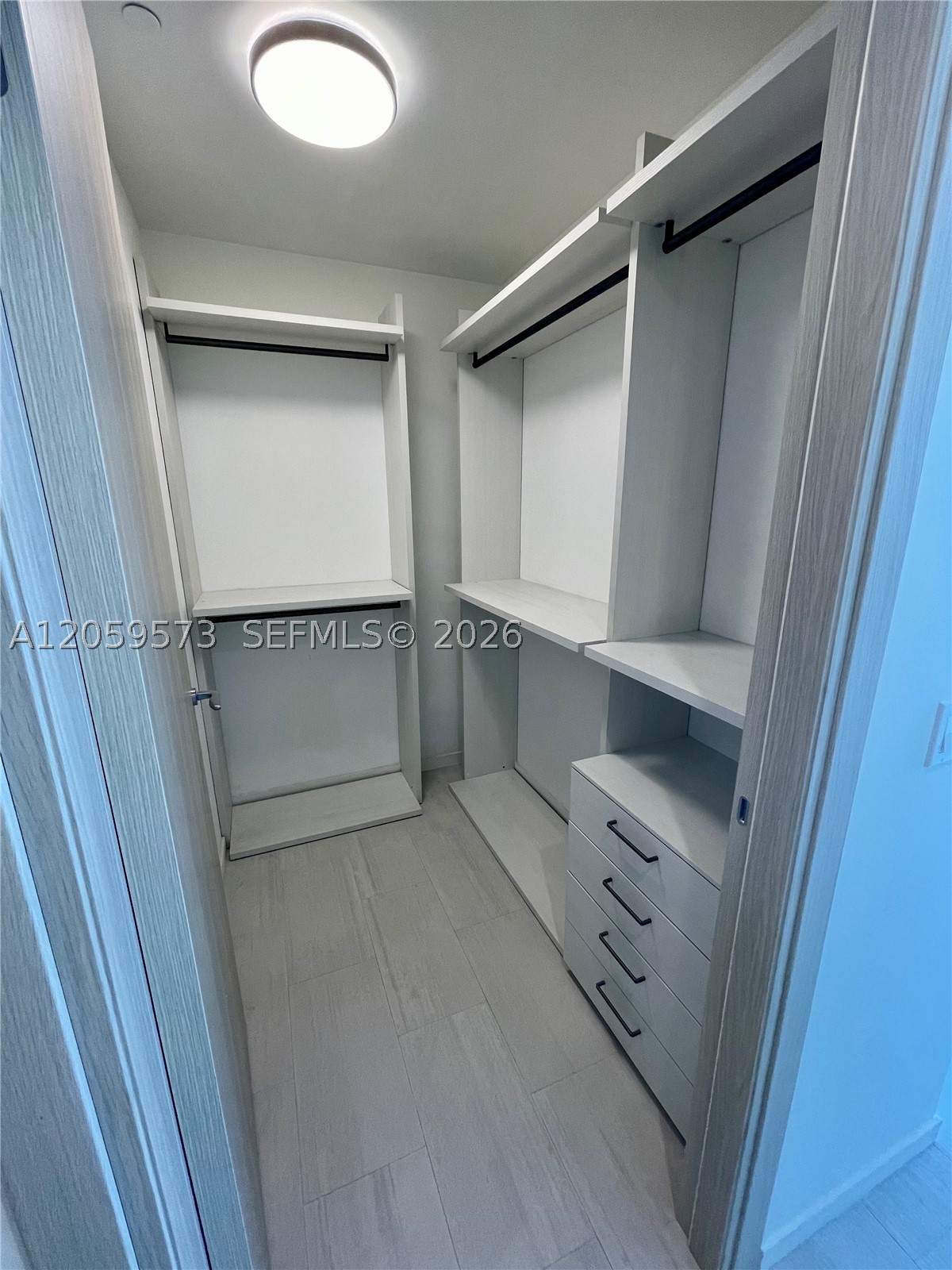 Miami FL 33131 - A12059573