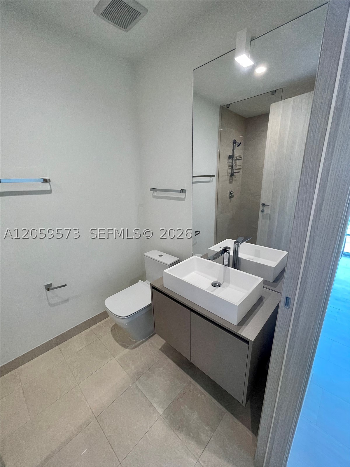 Miami FL 33131 - A12059573