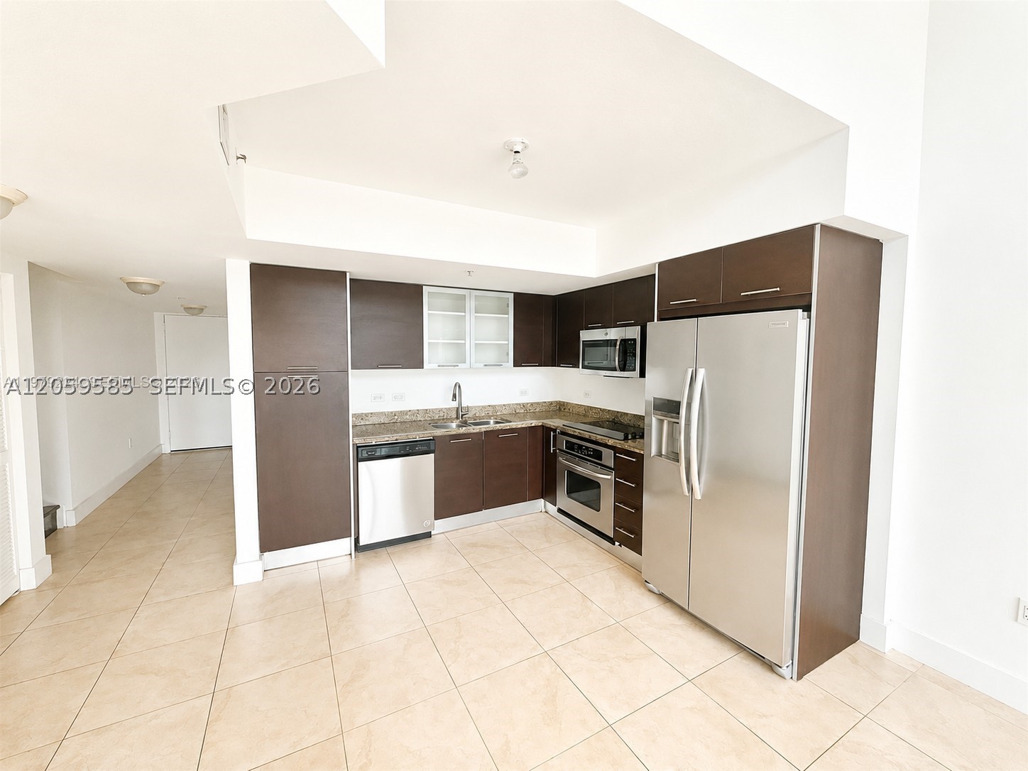 41 SE 5th St #907, Miami FL 33131