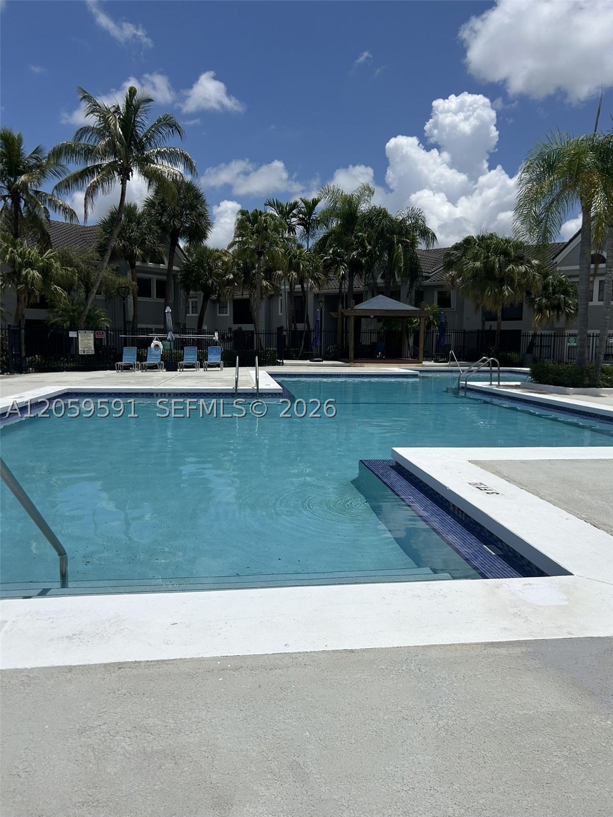 Miami FL 33196 - A12059591