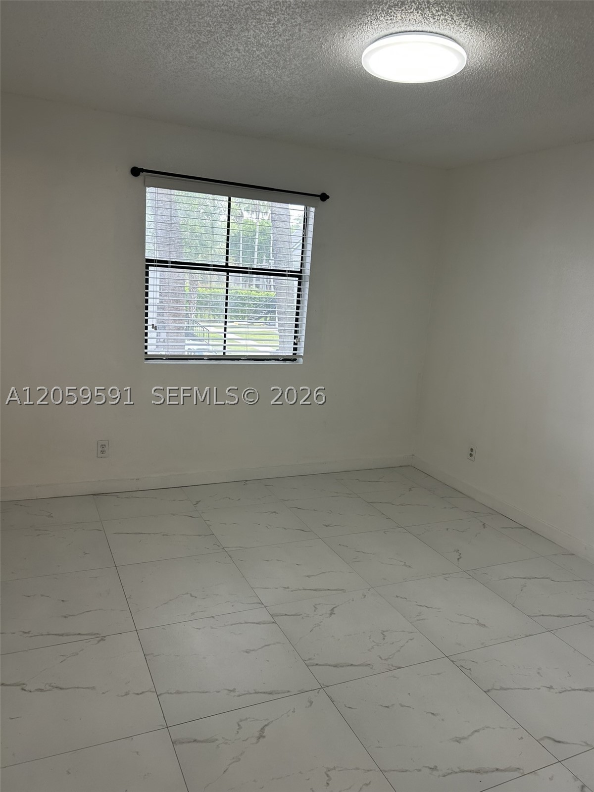 Miami FL 33196 - A12059591