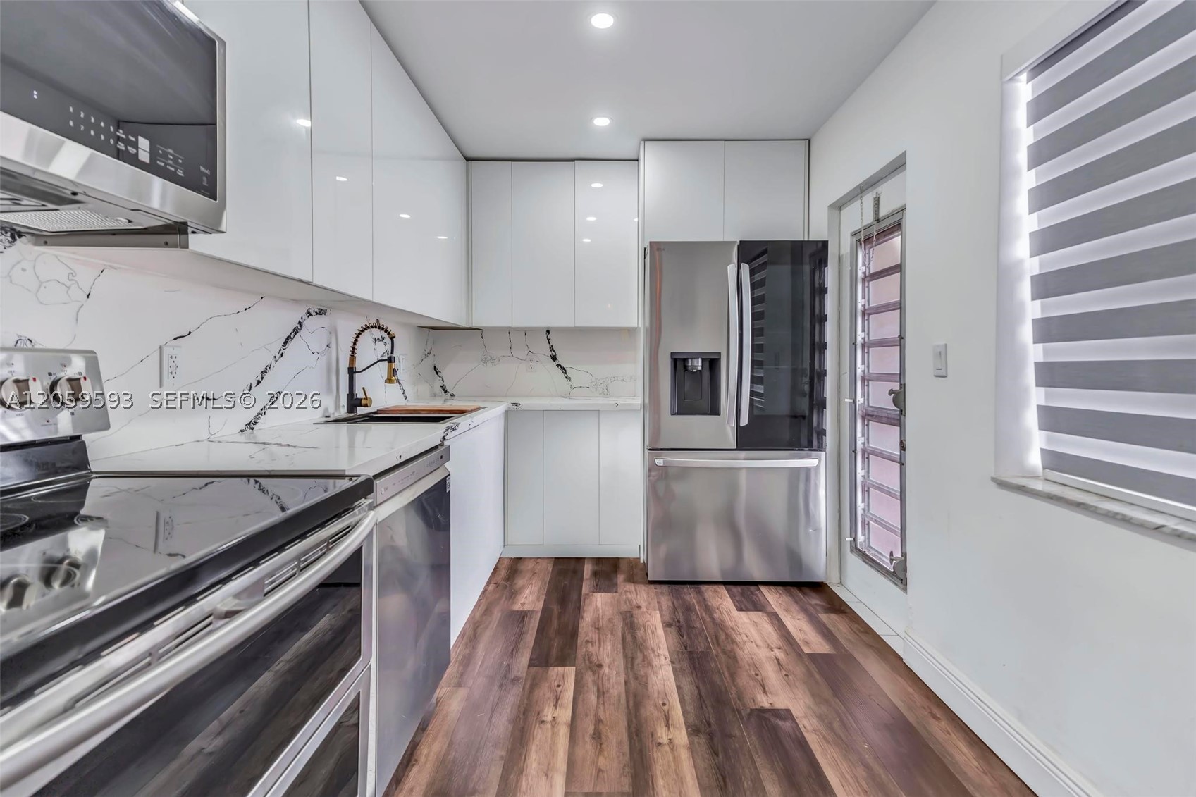 3990 NW 42nd Ave #403, Lauderdale Lakes FL 33319