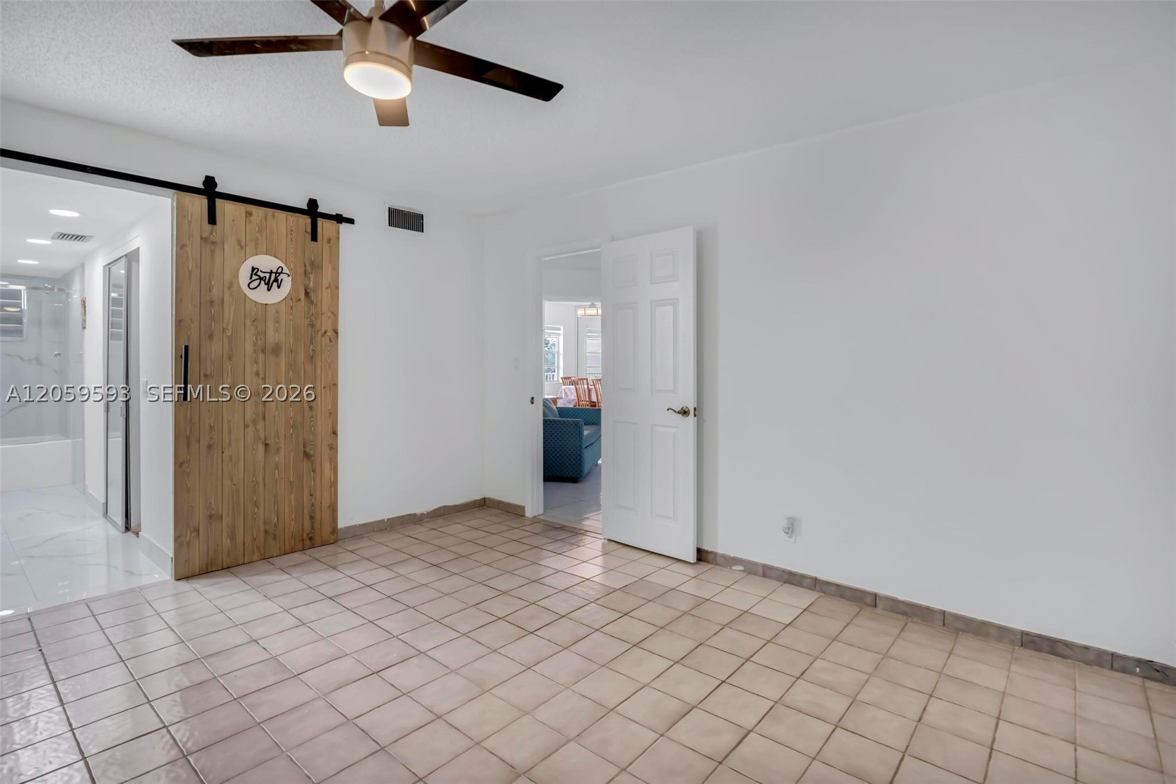 3990 NW 42nd Ave #403, Lauderdale Lakes FL 33319