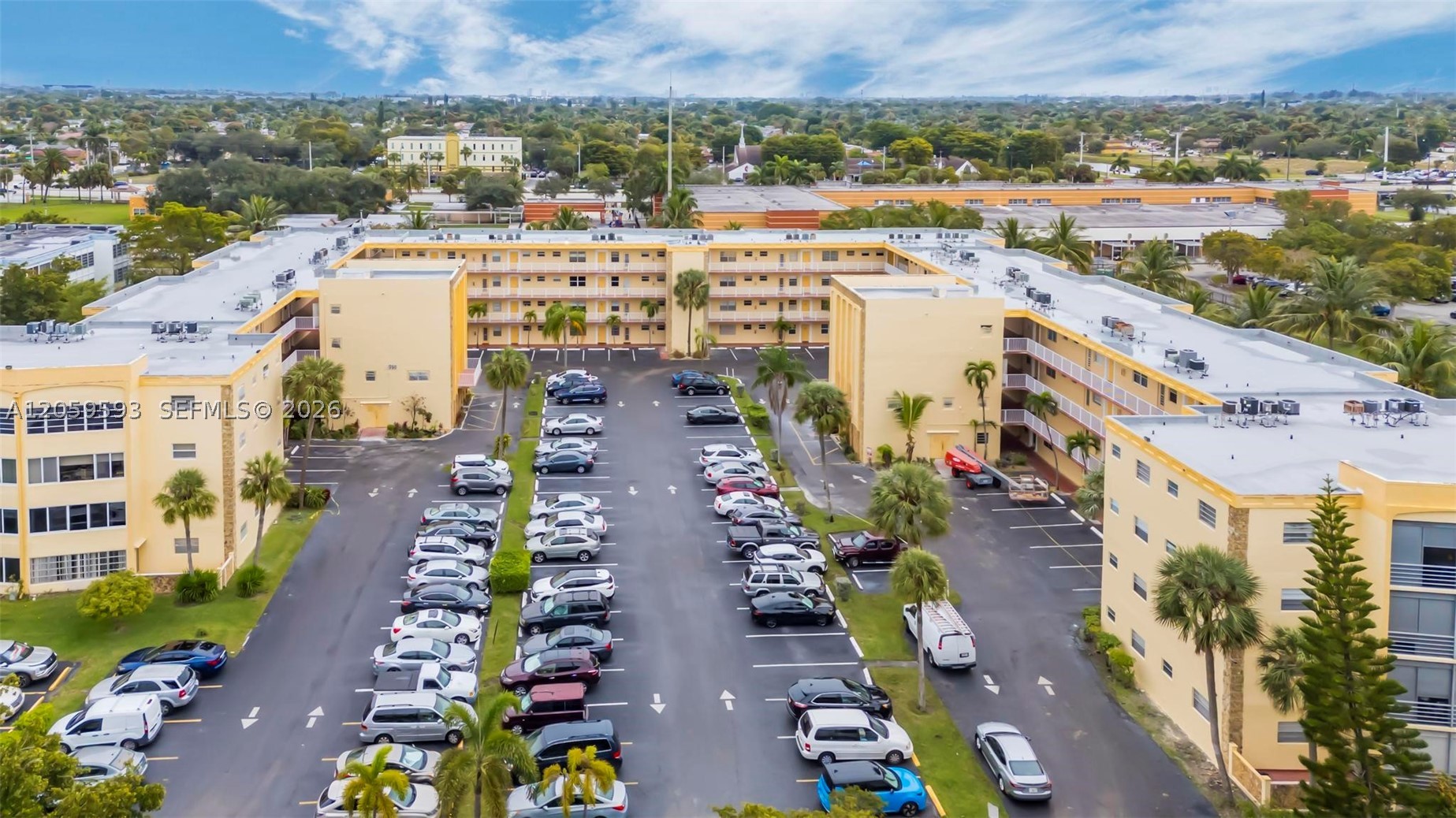 3990 NW 42nd Ave #403, Lauderdale Lakes FL 33319