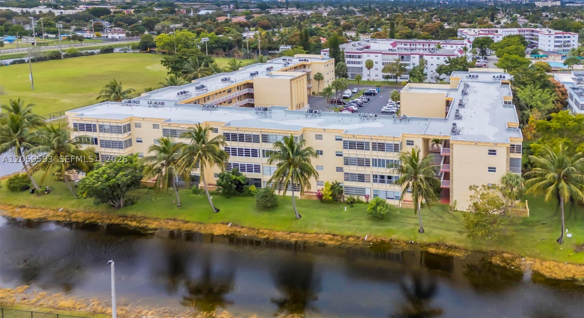3990 NW 42nd Ave #403, Lauderdale Lakes FL 33319