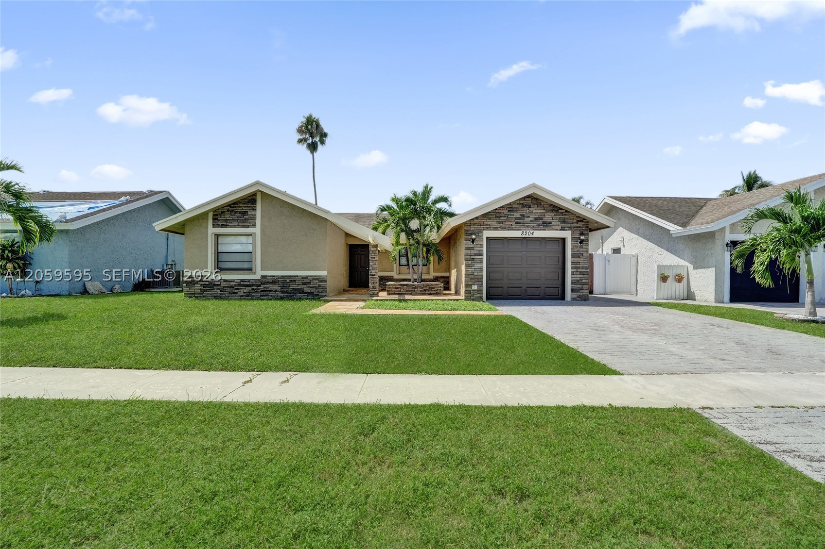 8204 SW 12th St, North Lauderdale FL 33068