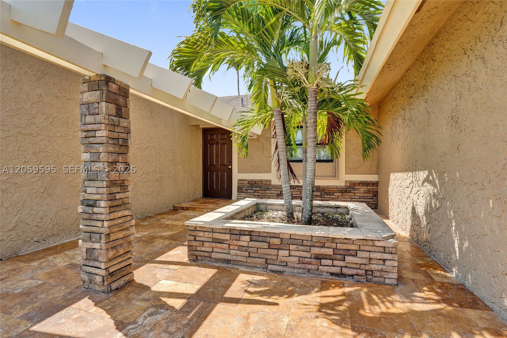 8204 SW 12th St, North Lauderdale FL 33068