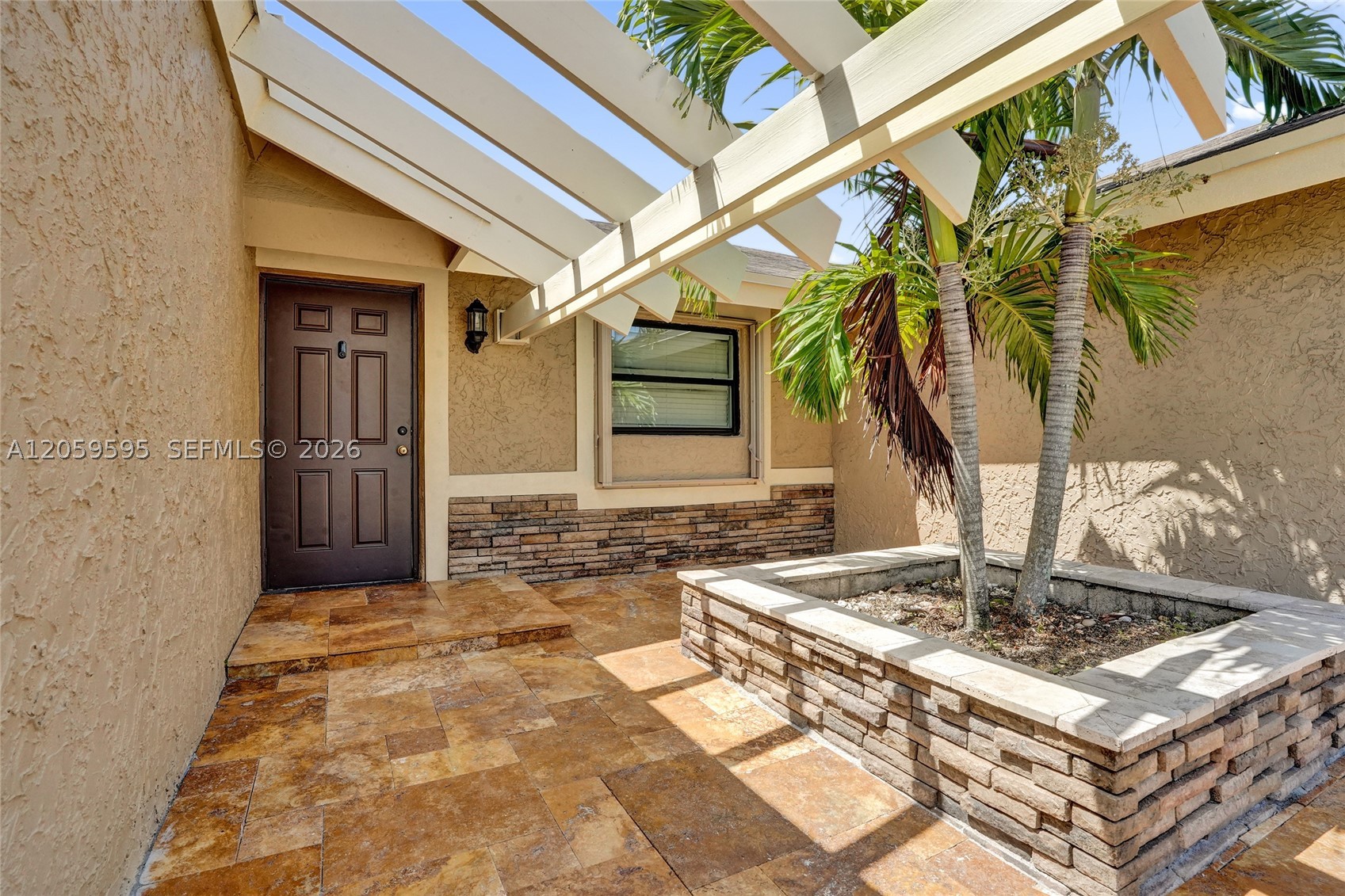 8204 SW 12th St, North Lauderdale FL 33068