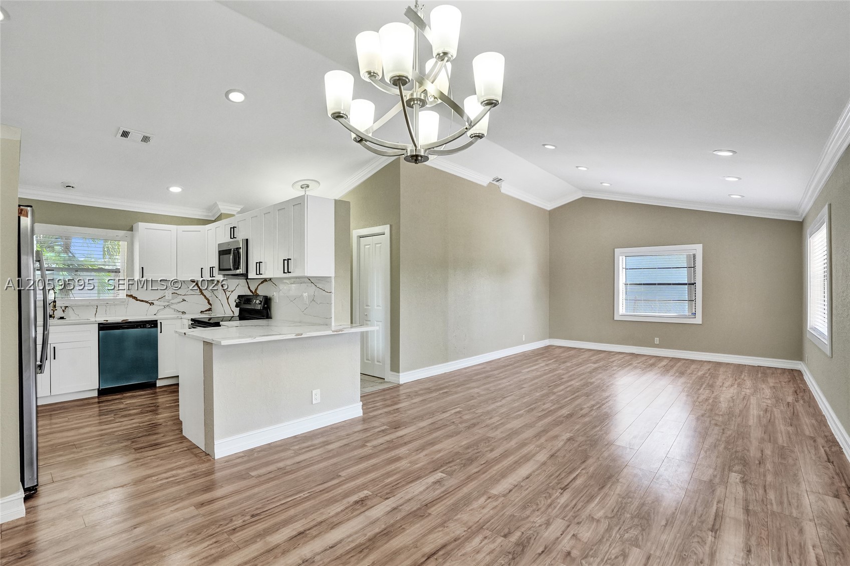 8204 SW 12th St, North Lauderdale FL 33068