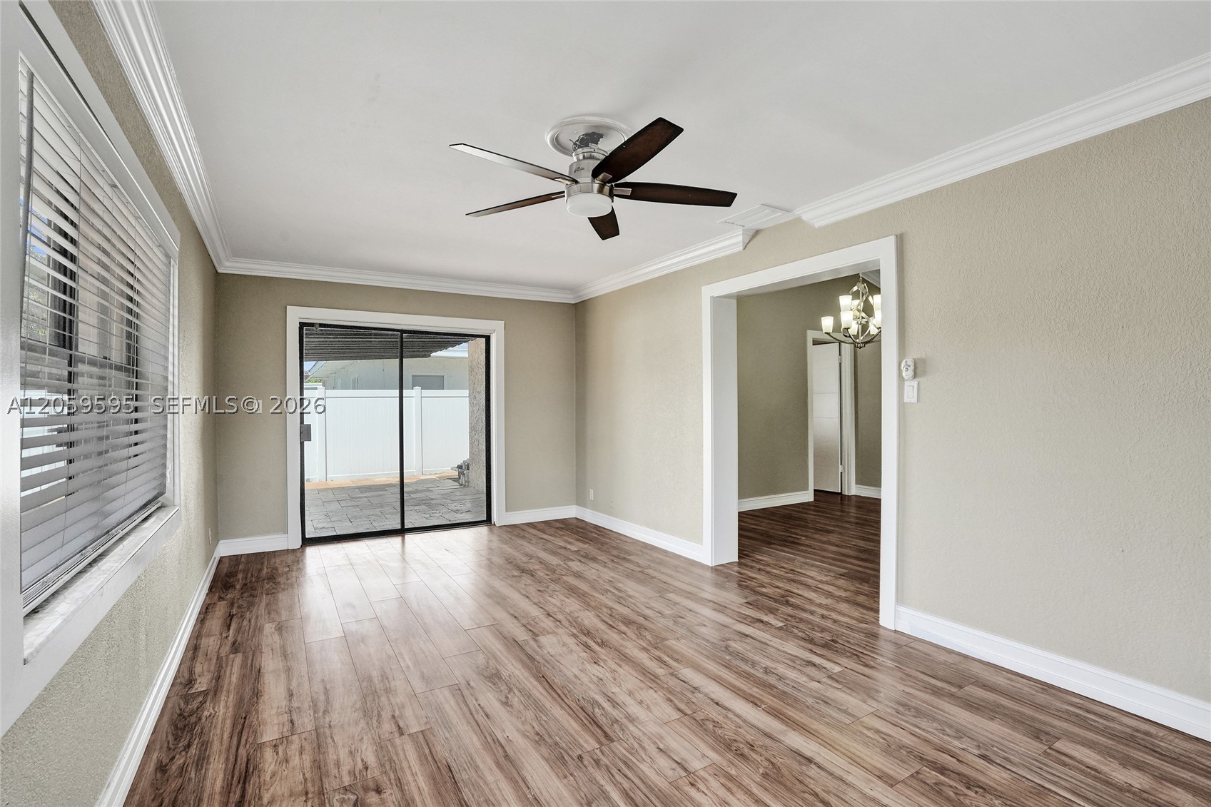 8204 SW 12th St, North Lauderdale FL 33068